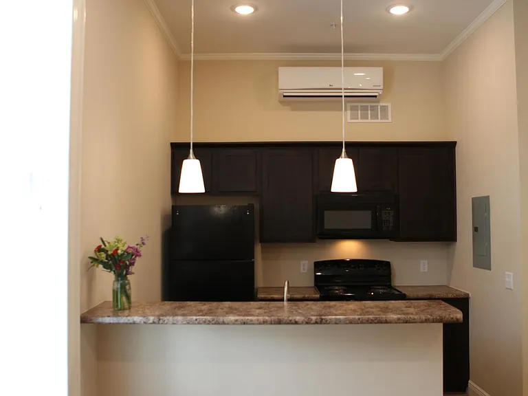 114 E University St #3 — Photo 28