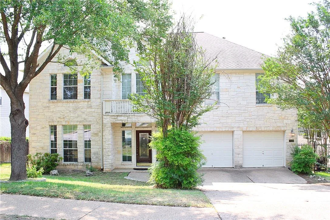 4 bed, 2.5 bath, 3412 sqft, $3,395 — Photo 1