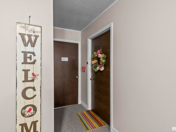 5th image of 1913 Jeanette Ln APT 8