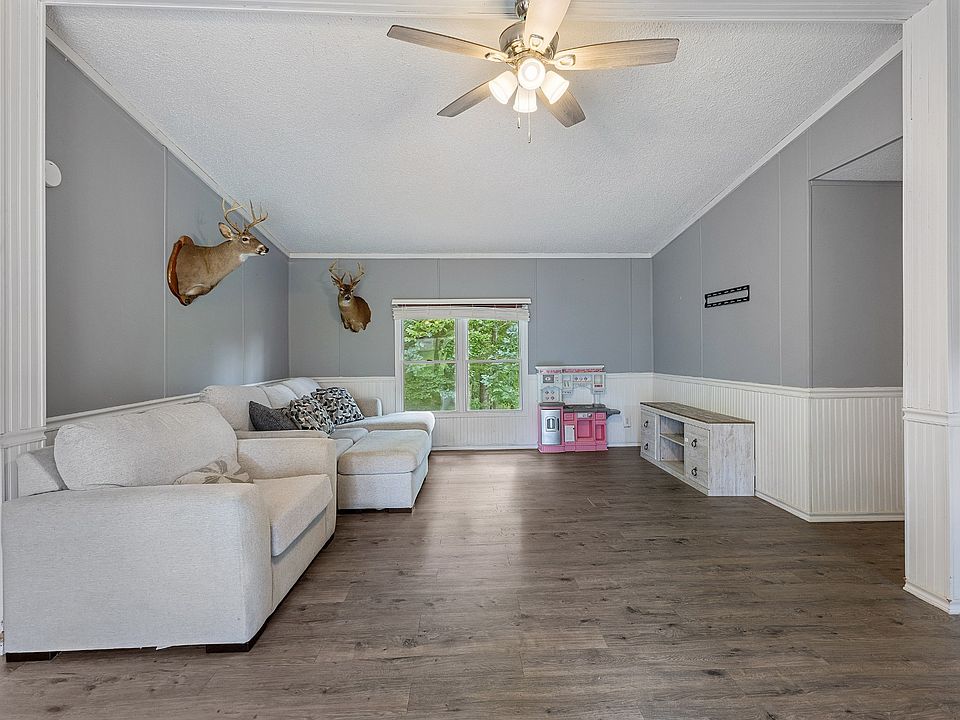 1st image of 1022 Dogwood Ln