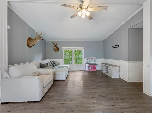 1022 Dogwood Ln, Kingston Springs, TN 37082