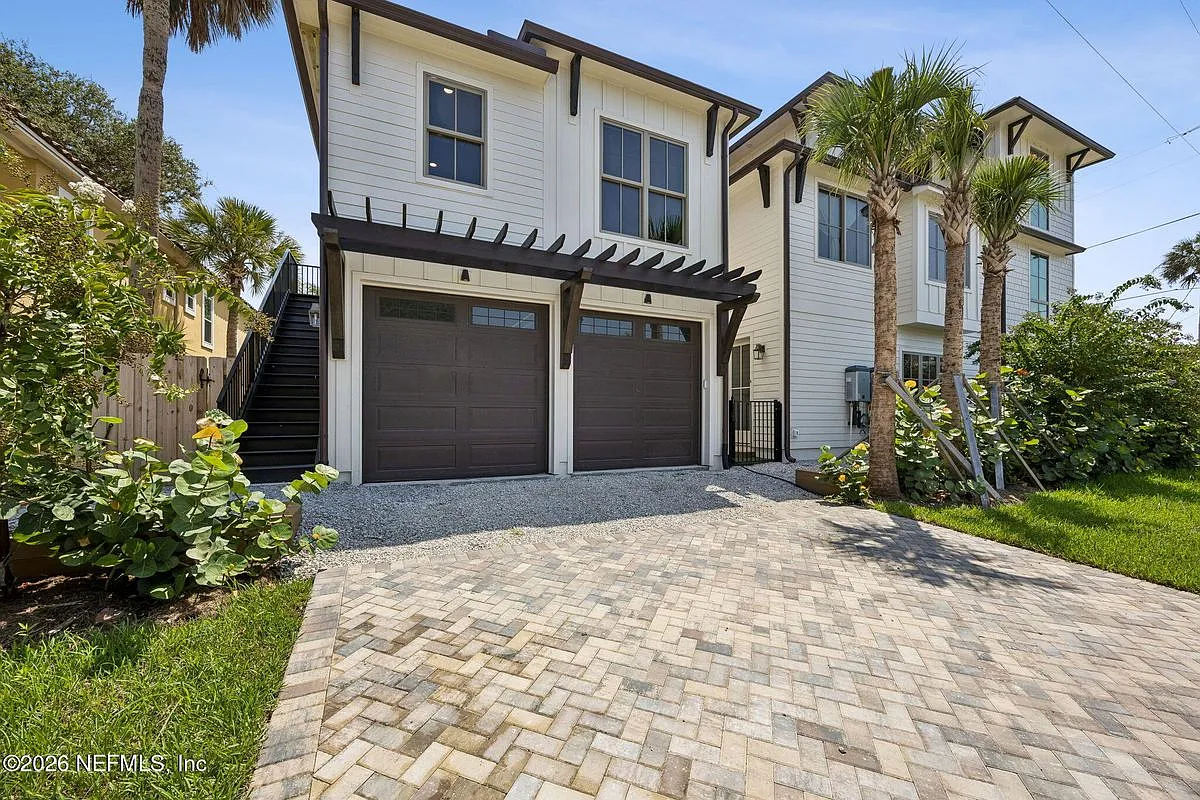 1 bed, 1.0 bath, 525 sqft, $3,500 — Photo 1