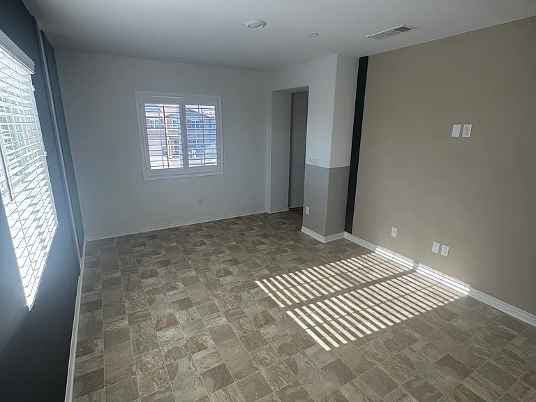 5161 Rowel St — Photo 29