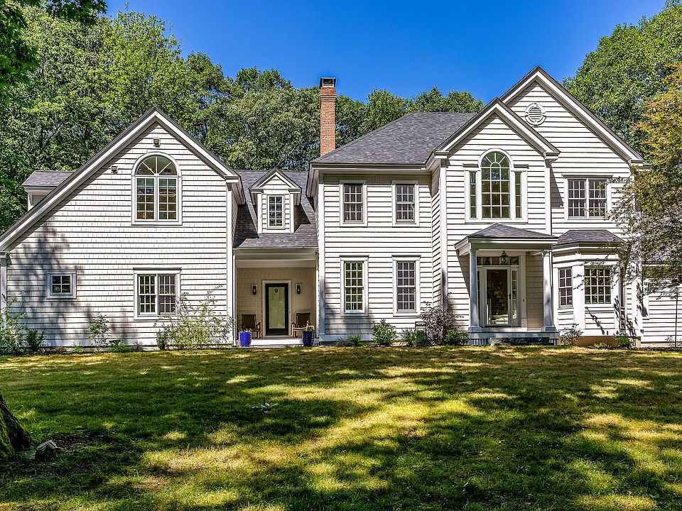 1st image of 18 Ledgewater Drive