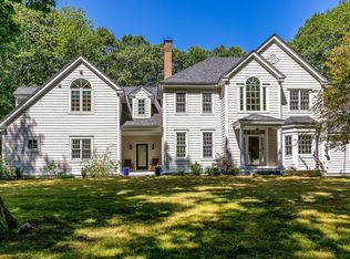 18 Ledgewater Drive, Kennebunk, ME 04043