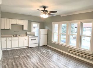 1137 Valley Dr APT 4, Racine, WI 53403