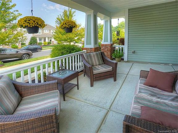 3rd image of 13317 Banner Court Ln