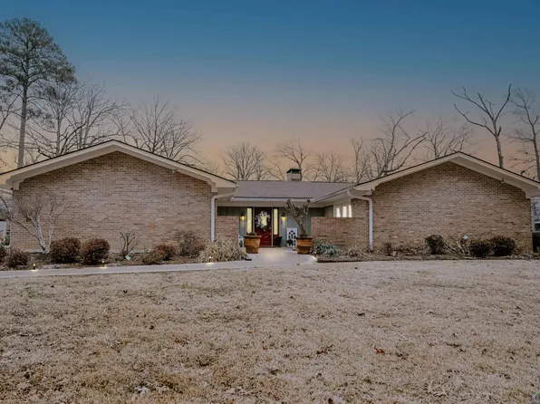2204 Kentucky Dr, Longview, TX 75605