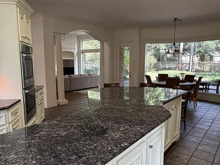 8615 Haven Woods Way — Photo 4
