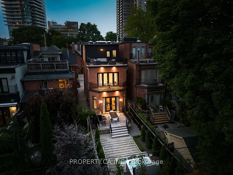 43 Bernard Ave — Photo 48