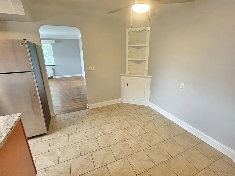 Edroy Court — Photo 7