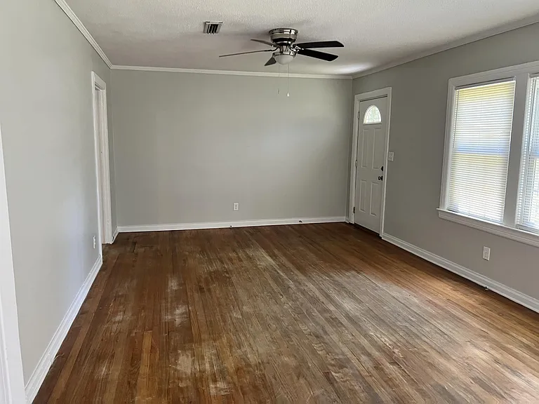 401 Highland St — Photo 9