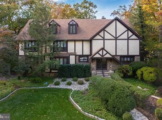 533 Heartwood Rd, Cherry Hill, NJ 08003