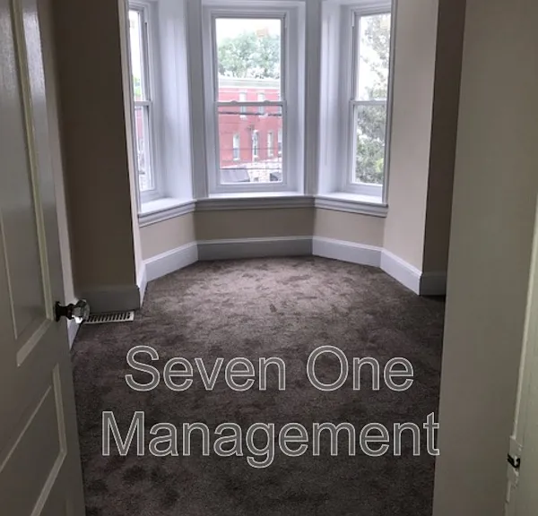 5205 Ridge Ave #B — Photo 4