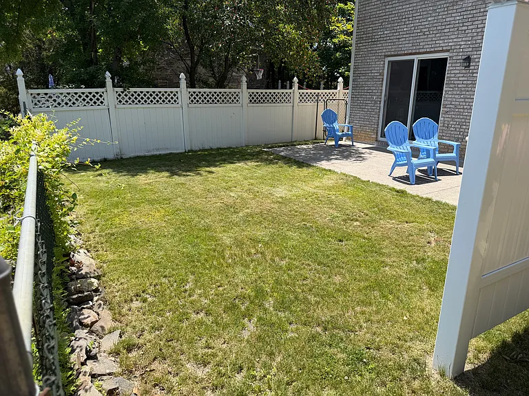 20 Iroquois Rd #1 — Photo 12