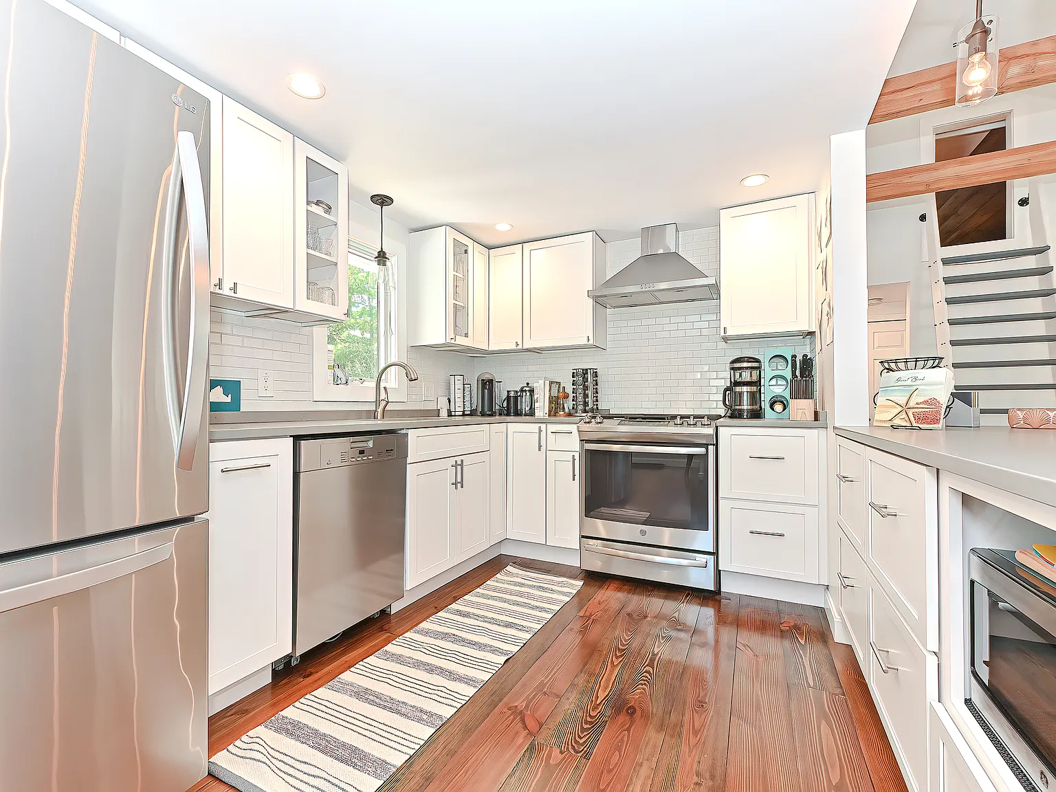 Cutlass Ln, Mashpee — Photo 2
