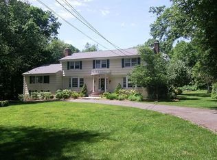 41 Briar Oak Dr, Weston, CT 06883