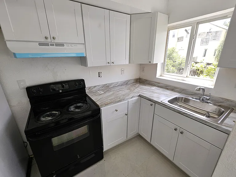 450 NW 84th St #1 — Photo 2