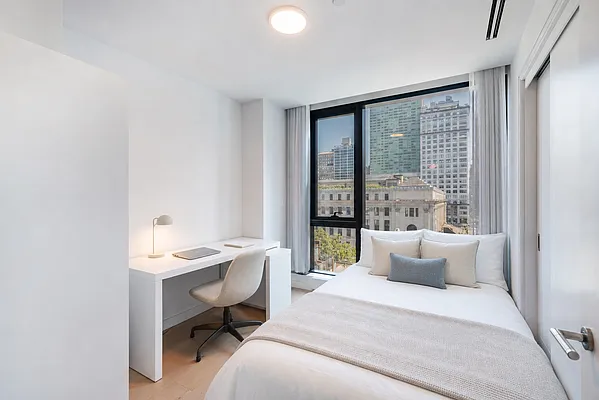 Bedroom, photo 1
