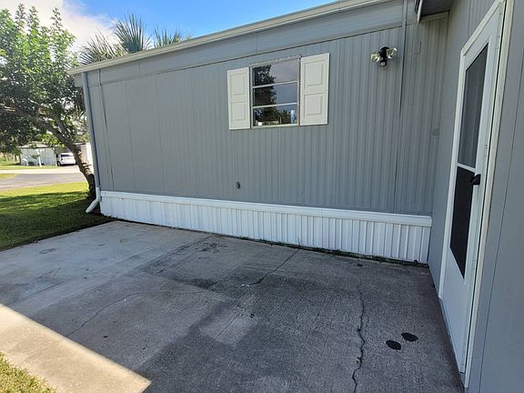 4th image of 4187 Wesley Ct