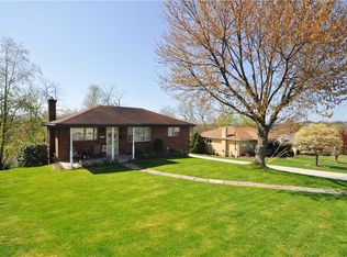 521 Oberdick Dr, McKeesport, PA