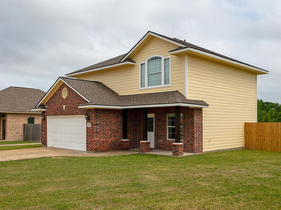 1st image of 2810 Horseback Dr