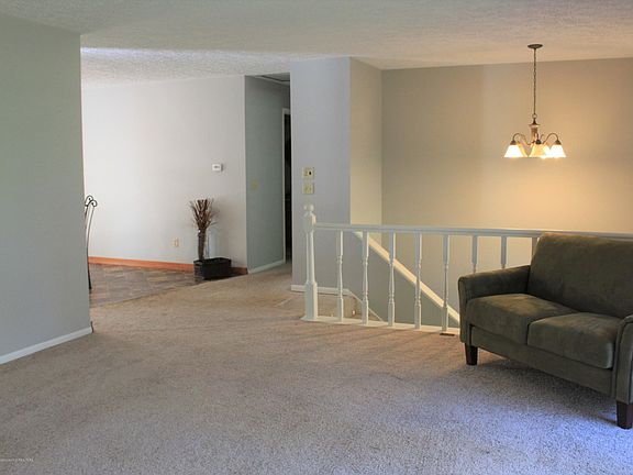 Living Room 4
