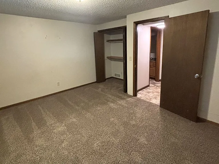 746 Olympic Dr — Photo 12