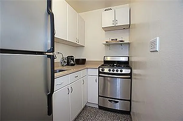 Sold by Fenwick Keats Real Estate | media 11