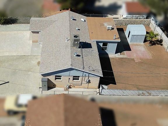 3rd image of 4761 Debeers Dr
