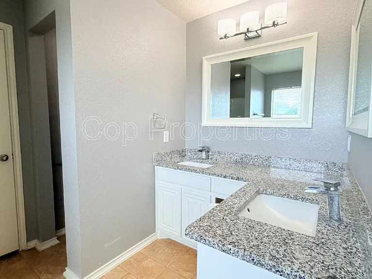 6527 Ithaca Fls — Photo 22