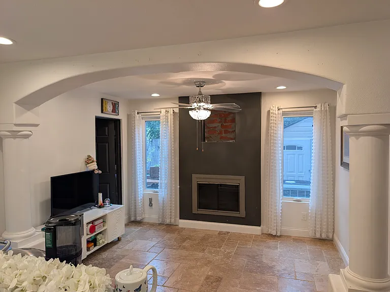 12870 Prairie Dog Ave — Photo 13