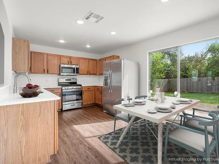 230 San Felipe Dr — Photo 4