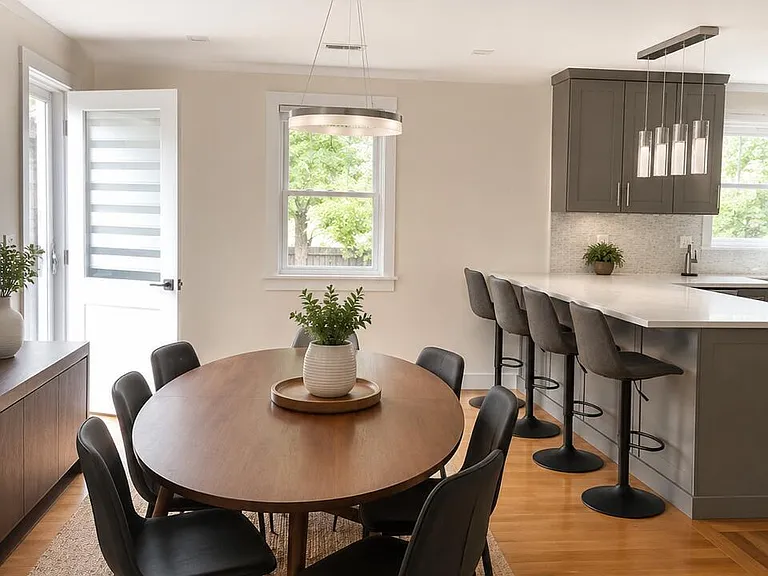 224 Colonial Ave #2 — Photo 3