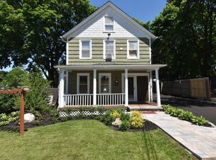 9 Tuthill St, Huntington, NY 11743