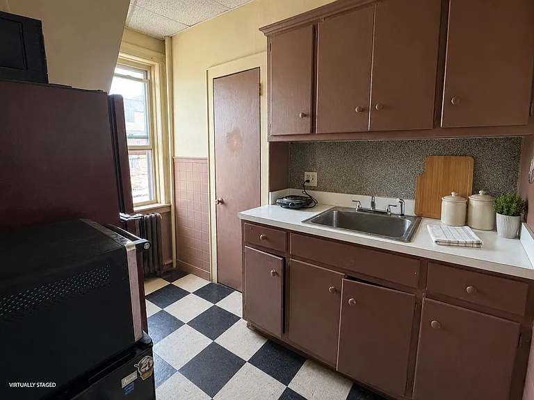 11 High St #2L — Photo 11