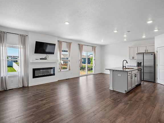 5th image of 3207 NW Reinhart Dr