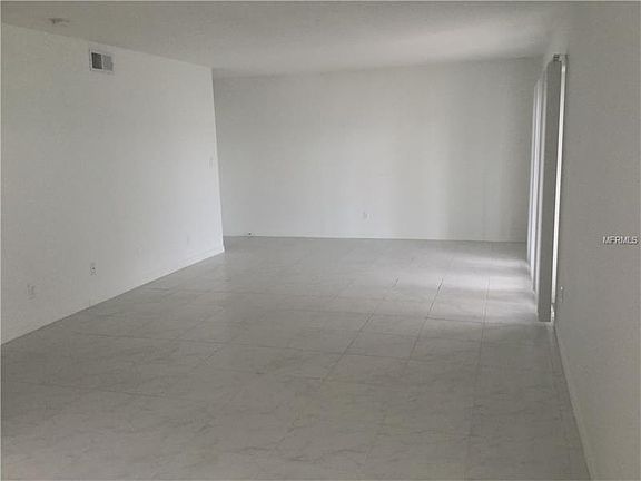 5th image of 221 Pompano Dr SE APT B