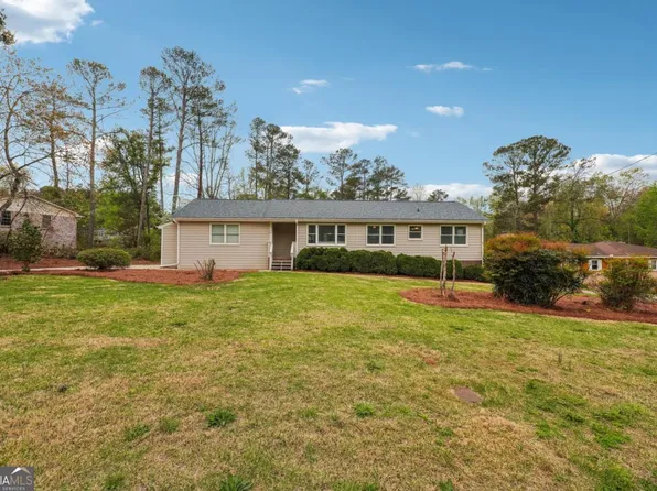 4151 Valley Wood Dr NW, Marietta, GA 30064