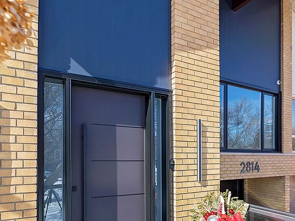 3rd image of 2814 Windjammer Rd