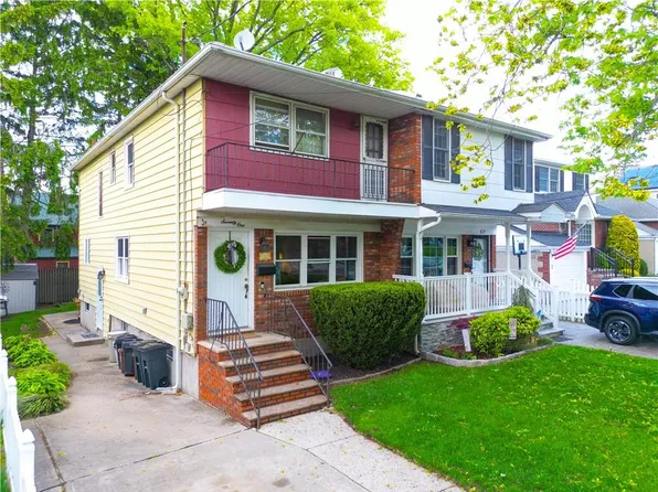71 Sturges St, Staten Island, NY 10314