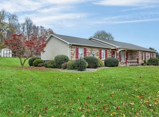 579 Limekiln Rd, Dalmatia, PA 17017