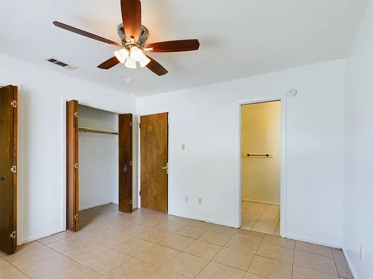 1601 George Bush Dr E #B — Photo 23