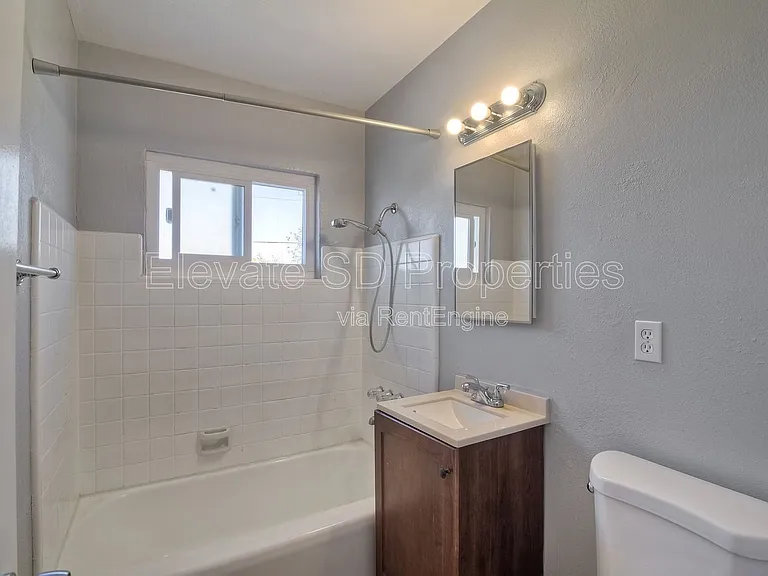 3557 1/2 College Ave — Photo 10