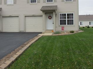 1117 Burns Ln, Minooka, IL 60447