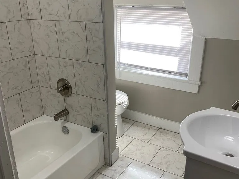 2715 Portsmouth Blvd — Photo 9