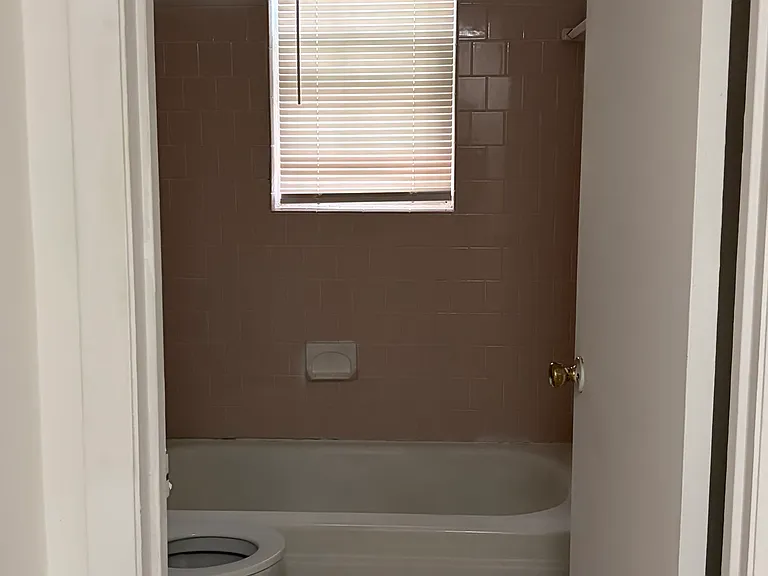 2413 Lawrenceville Hwy #3 — Photo 21