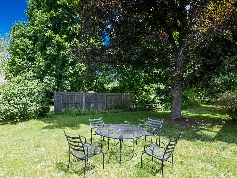 5 Greenwood Ct — Photo 30