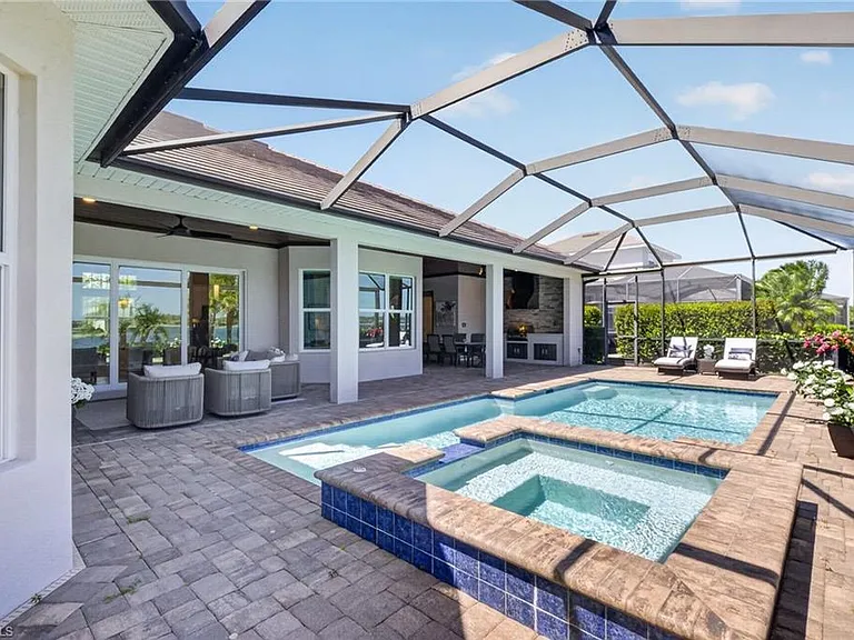 14930 Blue Bay Cir — Photo 2