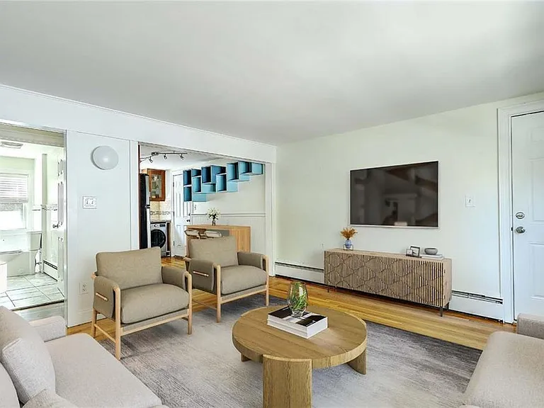 145 Butler Ave #2N — Photo 4